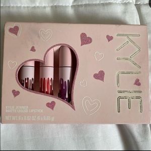 Kylie lip kit
